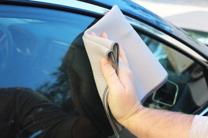 CARPRO GlassFiber Microfiber Drying Towel - Spotless Glass Windshield & Windows, Microfiber Edge, Lint & Tag Free, Car Washing & Auto Detailing (Pack of 1)