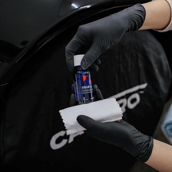 CARPRO CQUARTZ UK 3.0 - Ceramic Coating for Cars, Quartz Based Nanotechnology, Bonds to Paint, Glass, Metal and Plastic - (30ml Kit)