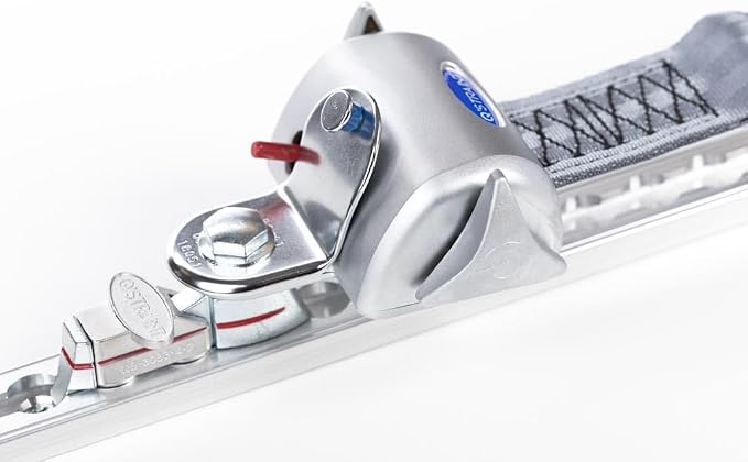 Q'Straint Q-8100-A-L QRT Deluxe Retractor Kit for L-Track. Contains 4 Dual Knob Retractors with Positive Lock Indicators and L-Track Fittings and Manual Lap and Shoulder Belt Combo