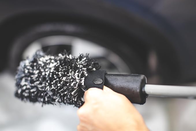 Detail Factory - Wheel Brush Kit with Interchangeable Microfiber Covers - Ultra-Soft Cleaning, Washing and Detailing Wheels, Tires, and Rims - Red