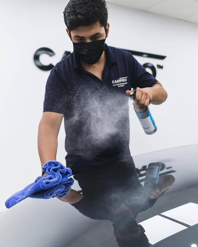 CARPRO Eraser Polish & Oil Remover - Ceramic Coating Prep, Complete Removal of Polishing Oils for Application of CQUARTZ Ceramic Coat, Anti-Static, Dust Free, No Silicone - 1 Liter (34oz) and Sprayer