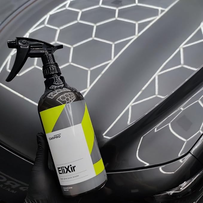 CARPRO EliXir Quick Detailer with Sprayer - Quick Detail Provides a Fast Layer of Depth, Gloss, and Hydrophobic Energy - Liter (34oz)