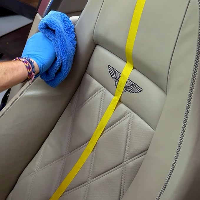 Malco Leather Conditioner for Cars - Cleans and Conditions Automotive Seats & Surfaces/Natural Moisturizers Soften, Restore and Protect Leather Interiors / 32 Oz (109932)