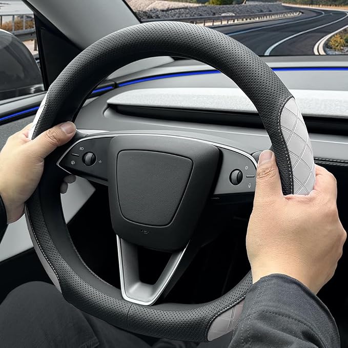 LKWLIKEI Leather Steering Wheel Cover. Elegant Diamond Checkered Design, Non-Slip and Breathable, for Tesla Model 3/Y Steering Wheel Protector,Black White