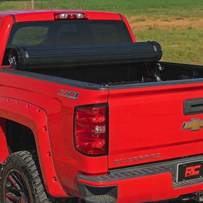 Rough Country Hard Roll-Up Tonneau Cover for Chevy Silverado & GMC Sierra 1500 (2014-2018) - Aluminum Truck Bed Cover, Fits 5'9 Bed
