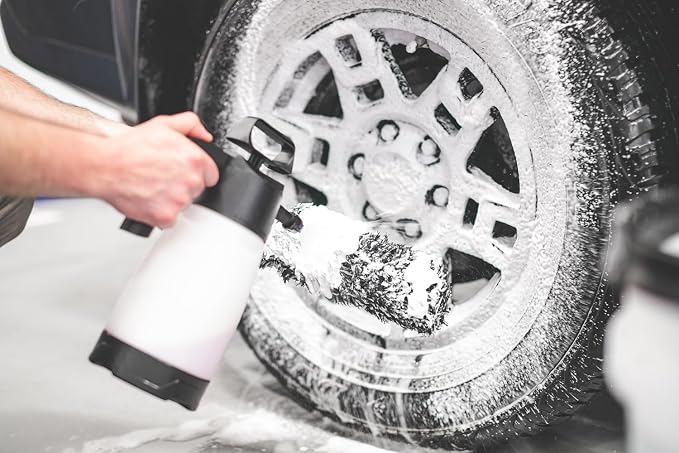 Detail Factory - Wheel Brush Kit with Interchangeable Microfiber Covers - Ultra-Soft Cleaning, Washing and Detailing Wheels, Tires, and Rims - Red