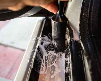 Car Detailing Brush Set, (2) Boar's Hair, (2) Extra-Soft, (2) Nylon Brushes, for Interiors and Exteriors, Cleans Air Vents, Leather Seats, Trim, Wheels, Emblems, Engine Bay, 6-Piece Set