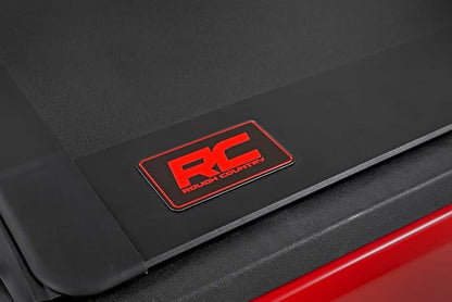 Rough Country Hard Tri-Fold Truck Bed Cover, Flip Up Truck Tonneau Covers for Jeep Gladiator JT (2020-2024) - 5ft Jeep Gladiator Bed Cover, Tonneau Cover - 49620500
