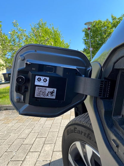 Generic Digital Rescue Card with QR Code Self Adhesive Windshield B Pillar Fuel Cap Black Small for Peugeot 3008 SUV (>2020-2024) Multilingual Emergency Rescue