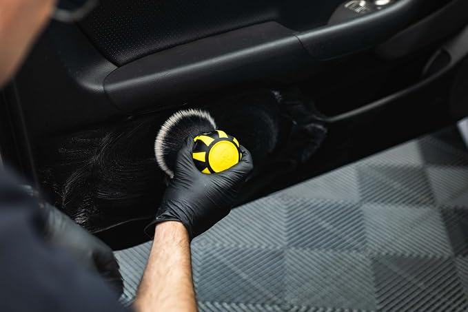 Detail Factory - Curveball XL Synthetic Brush - Ultra Soft Bristles, Comes with Storage Rack, Covers Large Area Inside or Outside Vehicles - Solar Flare