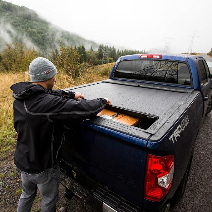 RealTruck Roll-N-Lock M-Series Retractable Truck Bed Tonneau Cover | LG262M | Fits 2015 - 2022 Chevy/GMC Colorado/Canyon 6' 2" Bed (74")