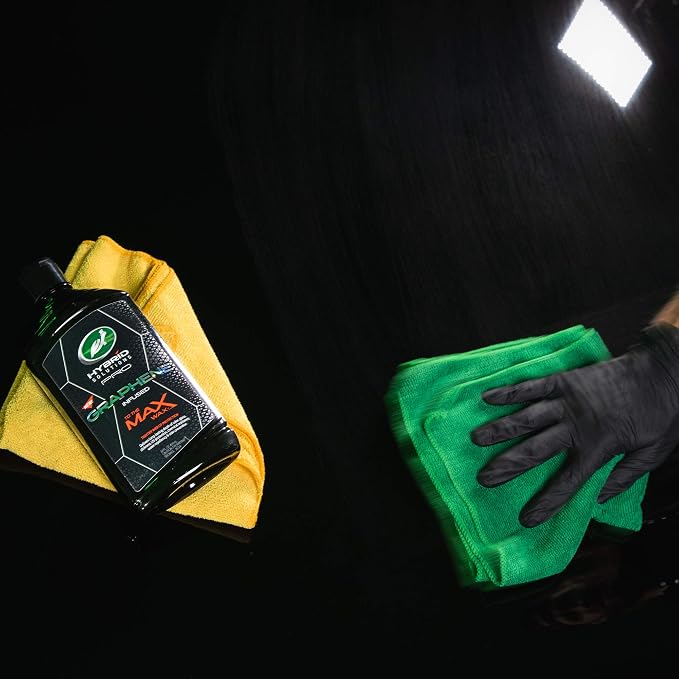 Turtle Wax 53479 Hybrid Solutions Pro to The Max Wax Graphene Liquid Wax, Patent-Pending Advanced Paint Protection, Extreme Gloss High Shine Finish, for Cars Trucks and More, 14 oz. (Pack of 1)