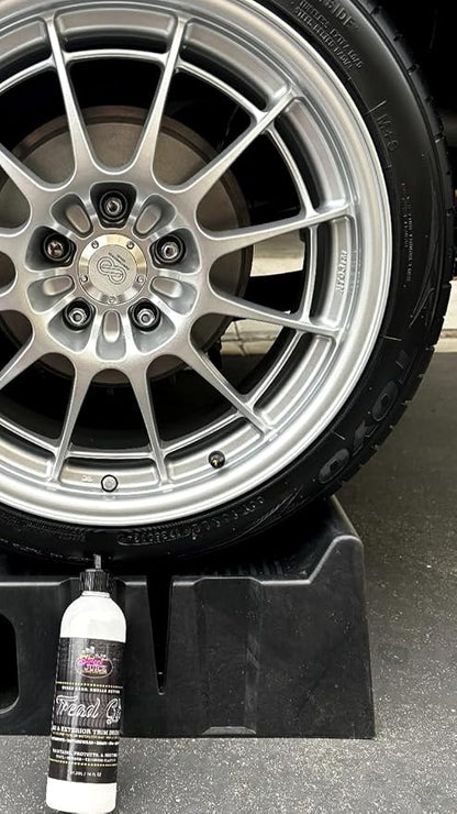Tread Glo TG-1 Tire and Exterior Trim Dressing Long Lasting Super Shine Dressing for Tires, Rubber, Plastic, Trim and More Safe for Cars, Trucks, SUVs, RVs & More 1 Gallon