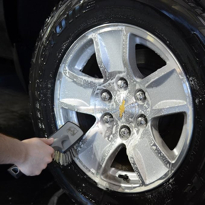 Detail King Brake Up Wheel Brightener - For Extremely Dirty Wheels - Aggressive, Non-Corrosive Wheel Cleaner (Pint)