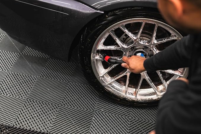 Armour Detail Supply - Wheel Cleaner - pH Neutral, Color-Changing Formula for Safe Brake Dust Removal – High-Cling Foam, Safe on All Finishes - 128oz