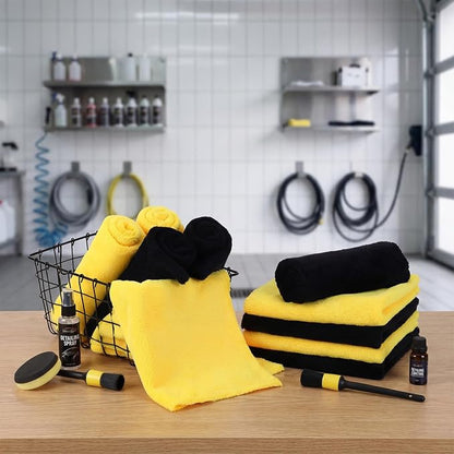 Shimeyao 30 Pcs Edgeless Microfiber Plush Towels for Cars Detailing Drying Wash Polishing Absorbent Cleaning Cloths, 500 GSM (16 x 16 Inch,Black,Yellow)