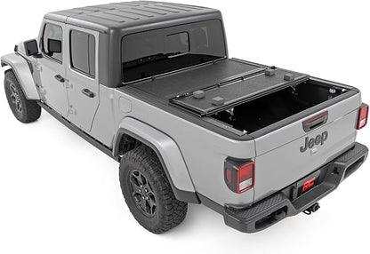 Rough Country Hard Low-Profile Tri-Fold Tonneau Cover for Jeep Gladiator JT (2020-2025) - Low-Profile Aluminum Truck Bed Cover