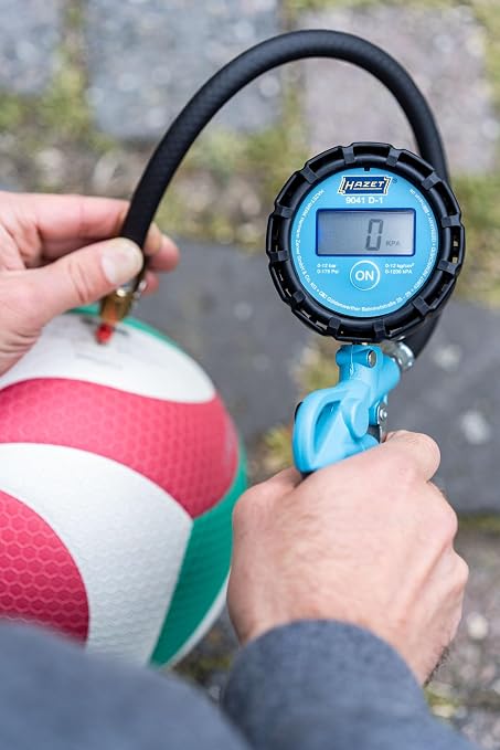 HAZET Tire Pressure Gauge 9041D-1 I Digital Display, Illuminated, Measuring Range: 0-174 psi, Hose Length: 15.75 Inches, Pressure Gauge Diameter: 2.48 Inches I Tire Pressure Gauge for Cars