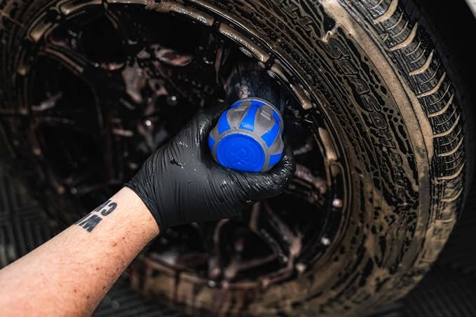 Detail Factory - Curveball XL Synthetic Brush - Ultra Soft Bristles, Comes with Storage Rack, Covers Large Area Inside or Outside Vehicles - Live Wire