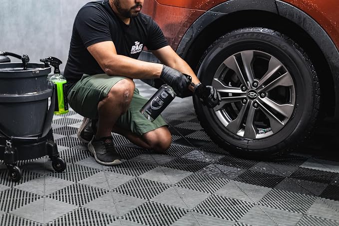 Tire Shine - Silicone-Based Formula Creates Lasting Showroom Shine on Rubber Tires and Trim; Ready-to-Use Formula - 16 oz