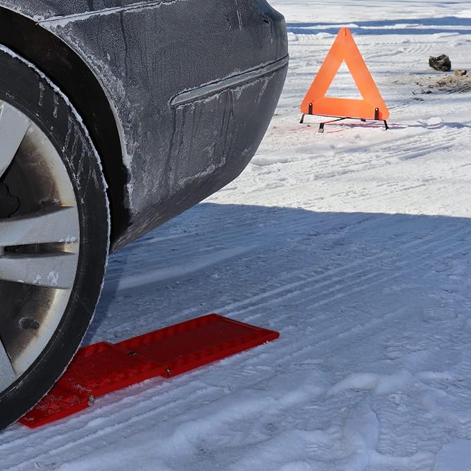 Koolatron Oskar Emergency Roadside Kit – 3-Piece Vehicle Safety Set with Folding Tire Traction Mats & Reflective Warning Triangle – Car, SUV, Truck Essentials for Snow, Ice, Mud, Sand