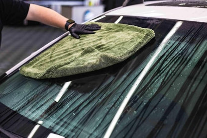 The Rag Company, The Liquid8r M22, Absorbent 70/30 Blend Microfiber Drying Towel for Cars, Trucks, and SUVs, Safe for Detailing, Scratch-Free, Twist Loop, 2200 GSM, 20x20 Inches, Camo