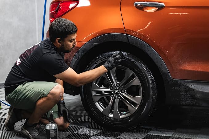 Tire Shine - Silicone-Based Formula Creates Lasting Showroom Shine on Rubber Tires and Trim; Ready-to-Use Formula - 16 oz