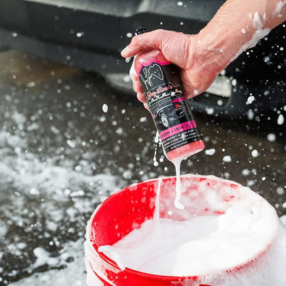 Jay Leno's Garage Car Detailing Kit with Bucket – Essential Car Cleaning Kit, Sprays, Liquids, Microfiber Towels, Applicators and Wash Mitt, All-in-One Car Detailing Kits for Interior & Exterior Care