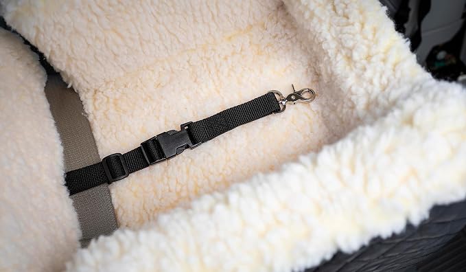 Snoozer Lookout I Car Seat - Dog Car Seats for Small Dogs, Puppy Booster Bed for Small Sized Pets up to 18 Lbs, Elevated, Washable - Size S, Black Quilted