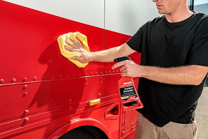 Mothers California Gold Instant Detailer, 16 oz. – Removes Smudges, Dust & Fingerprints, Boosts Gloss & Slickness, Lubrication for Clay Bars, Quick Touch-ups & Maintenance Between Washes (08216)