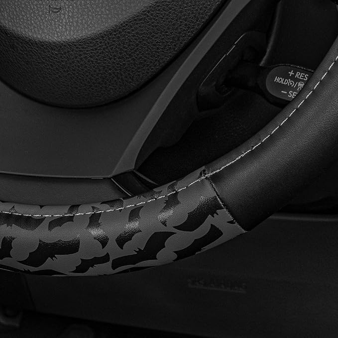 Warner Bros DC Comics Batman Steering Wheel Cover - Ergonomic Grip, Universal Size 14.5-15.5 in, Protects and Insulates Your Wheel, Car Accessories for Car, Truck, Van, SUV