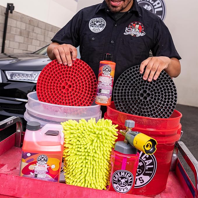 Chemical Guys CWS21516 Sticky Snowball Ultra Snow Foam Car Wash Soap (Works with Foam Cannons or Bucket Washes) Safe for Cars, Trucks, Motorcycles, RVs & More 16 fl oz, Cherry Scent