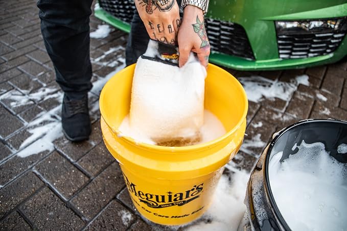 Meguiar's X3002 Microfiber Wash Mitt,Super-Thick,Reusable Wash Mitt for Ultimate Finish,Safe on Clear Coats,Leaving You with A Show Car Finish,(Pack of 6)