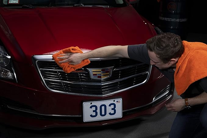 303 Products Speed Detailer - Instantly Shines and Protects Paint - for All Exterior Automotive Surfaces - Cleans Between Washes - UV Protection, 1 Gallon, (30229)