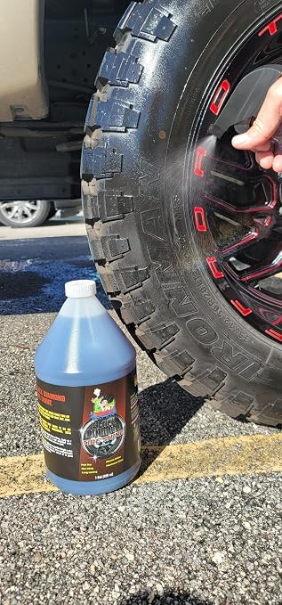 Black Diamond Tire Shine 1 Gallon - Extreme Gloss, Long Lasting, No Sling, Wet Look