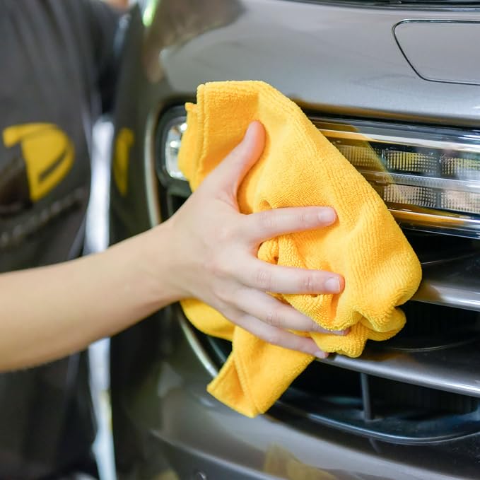 CARCAREZ Premium Microfiber Detailing Towels, 340 GSM Lint Free Car Buffing Waxing Polishing Drying Towels (6, Yellow, 16x16 Inch)