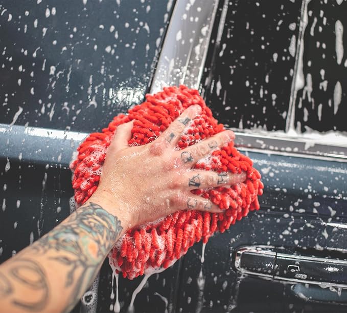 Stoner Car Care 95300 Premium Microfiber Knobby Car Wash Mitt Scratch Free Lint Free, Red
