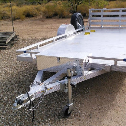 39 Inch Heavy Duty Aluminum Truck Bed Tool Box Underbody Flatbox Truck Car Outdoor Trailer Pickup,RV Storage OrganizerTrailer Storage ToolBox W/Lock & Keys,5 Bar Tread,Silver(39"X13"X10")